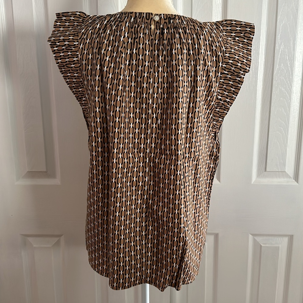 LOFT Geo Flutter Sleeve Top Size M - Picture 8 of 11